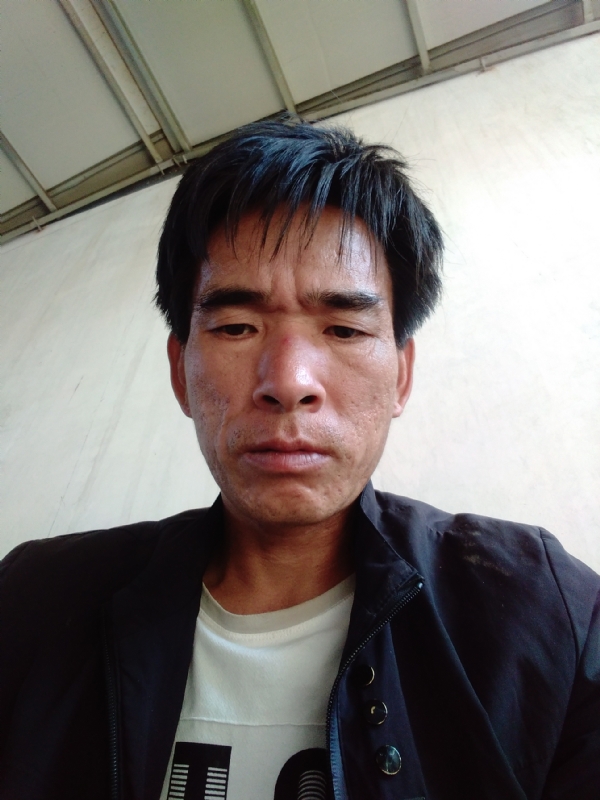 项斌的第一张照片--平顶山相亲服务中心