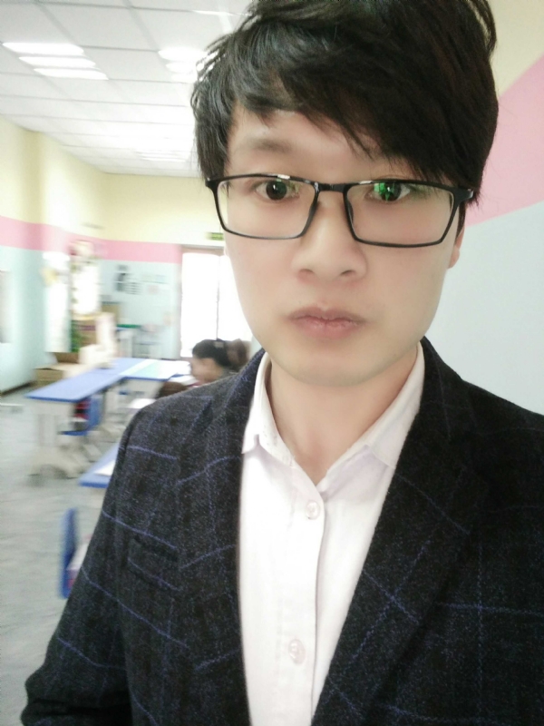 峰的呢喃的第一张照片--平顶山相亲服务中心