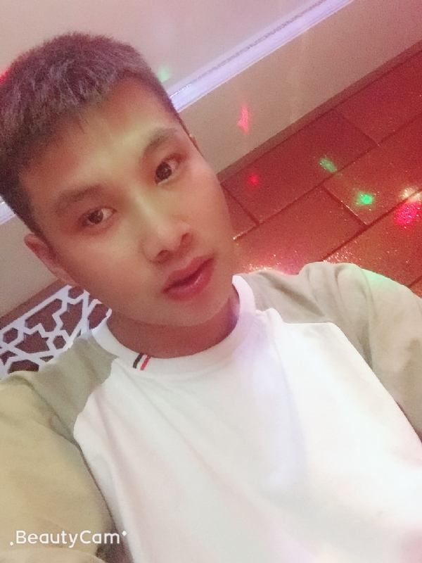 阿锋的第一张照片--平顶山相亲服务中心