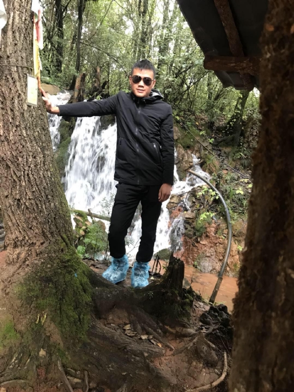 譕忄的第一张照片--平顶山相亲服务中心