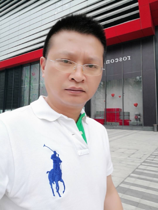 硬汉的第一张照片--平顶山相亲服务中心