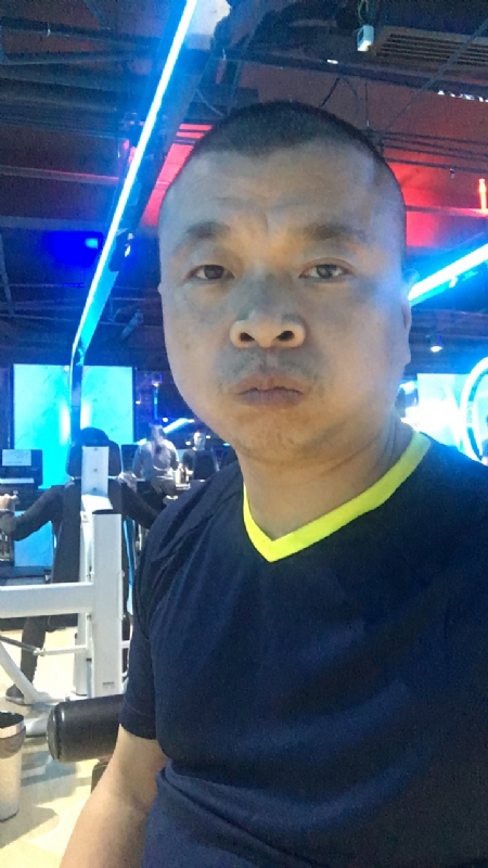 奋斗的第一张照片--平顶山相亲服务中心