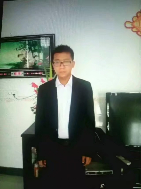 依然疼痛的第一张照片--平顶山相亲服务中心