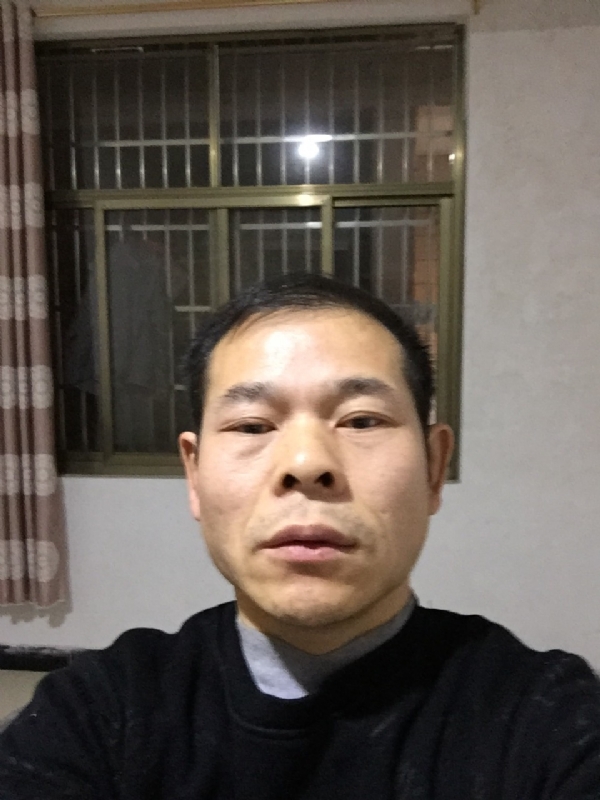 徐徐清风的第一张照片--平顶山相亲服务中心