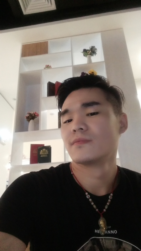 涵博随缘的第一张照片--平顶山相亲服务中心