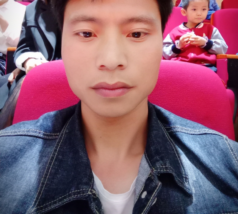 奋斗青年的第一张照片--平顶山相亲服务中心