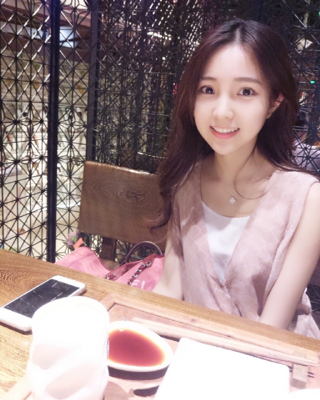 冰艳残阳的第二张照片--平顶山相亲服务中心