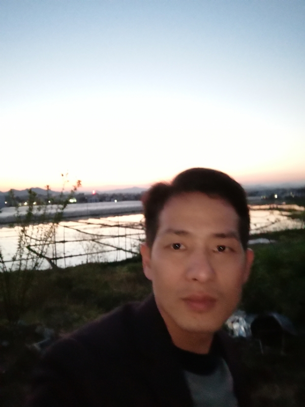 不忘初心的第一张照片--平顶山相亲服务中心