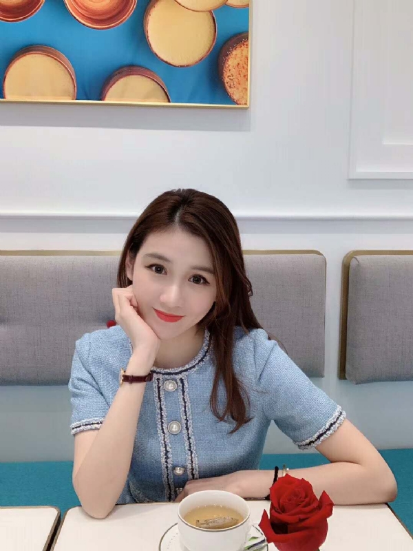 Emily的第二张照片--平顶山相亲服务中心