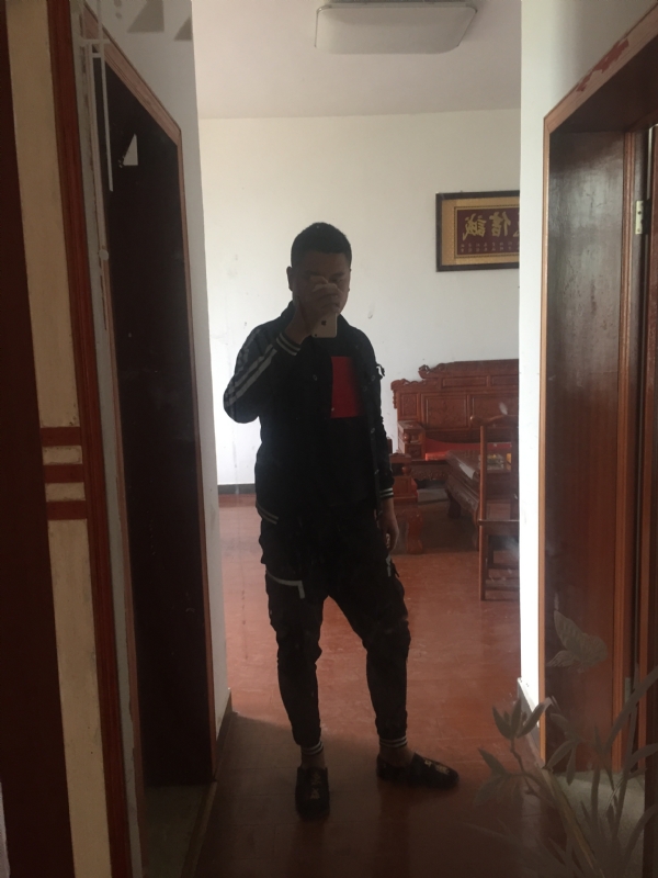 MC无所畏惧的第一张照片--平顶山相亲服务中心