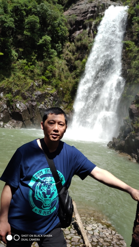 石头的第一张照片--平顶山相亲服务中心