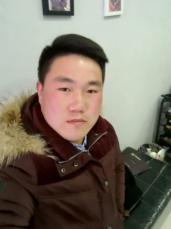 小飞的第一张照片--平顶山相亲服务中心