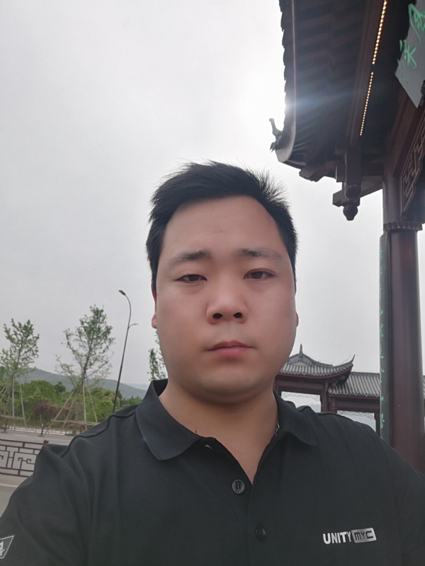 微笑的第一张照片--平顶山相亲服务中心