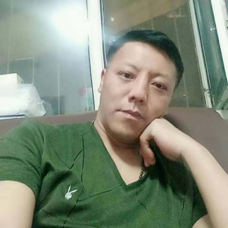 龍行天下的第一张照片--平顶山相亲服务中心