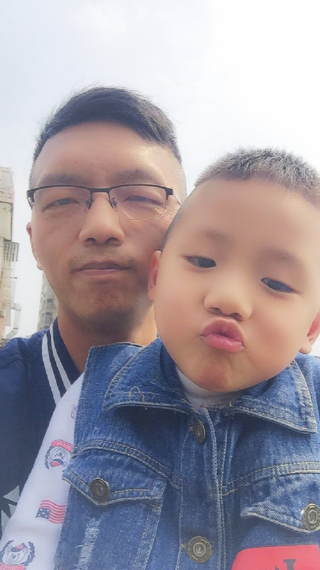 林松的第一张照片--平顶山相亲服务中心