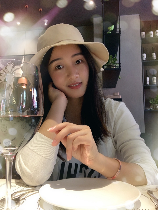 Daisy的第一张照片--平顶山相亲服务中心