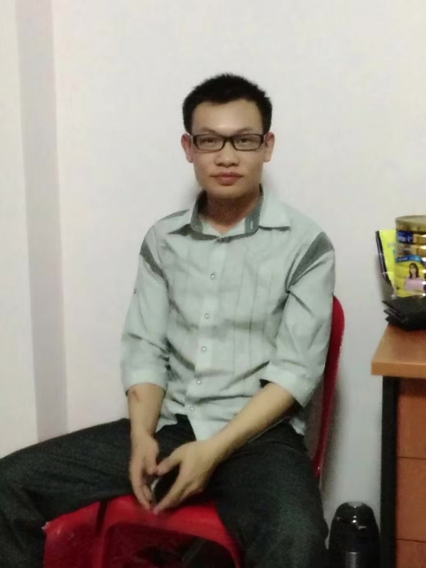 坚强不屈的第一张照片--平顶山相亲服务中心