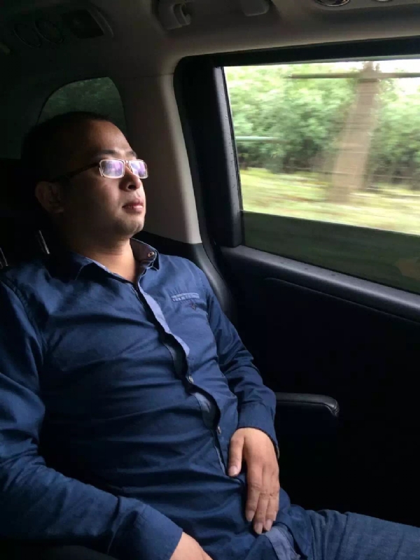 世界那么大的第三张照片--平顶山相亲服务中心