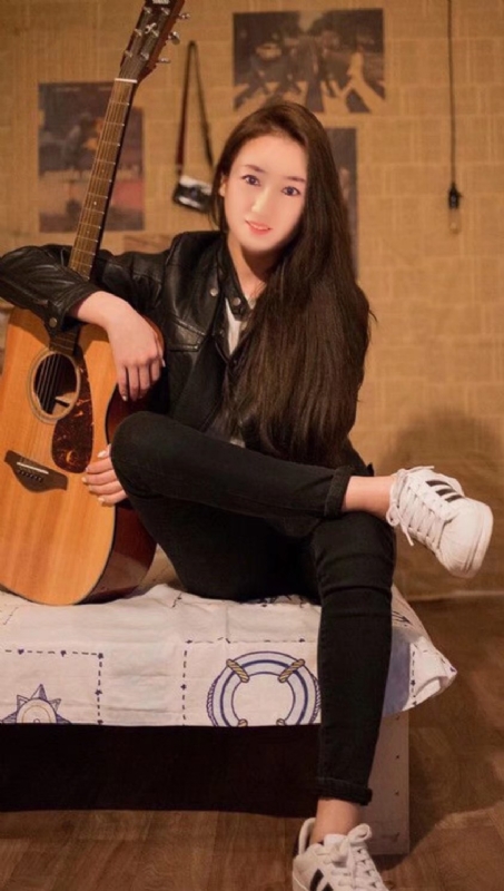 水中月的第一张照片--平顶山相亲服务中心