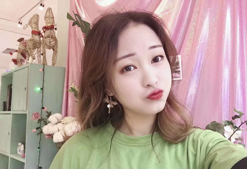 罗兰的第二张照片--平顶山相亲服务中心