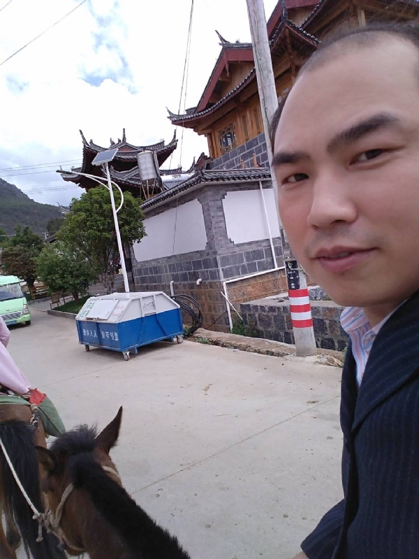 当代军人的第一张照片--平顶山相亲服务中心