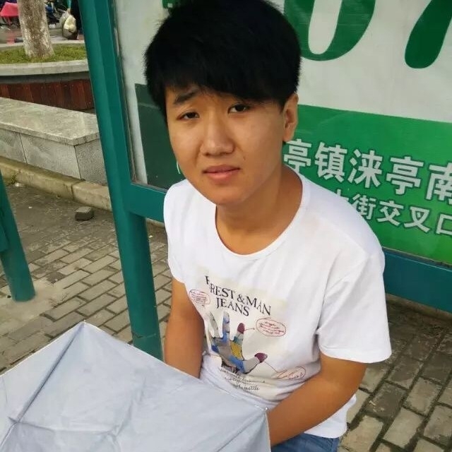 小丁的第一张照片--平顶山相亲服务中心