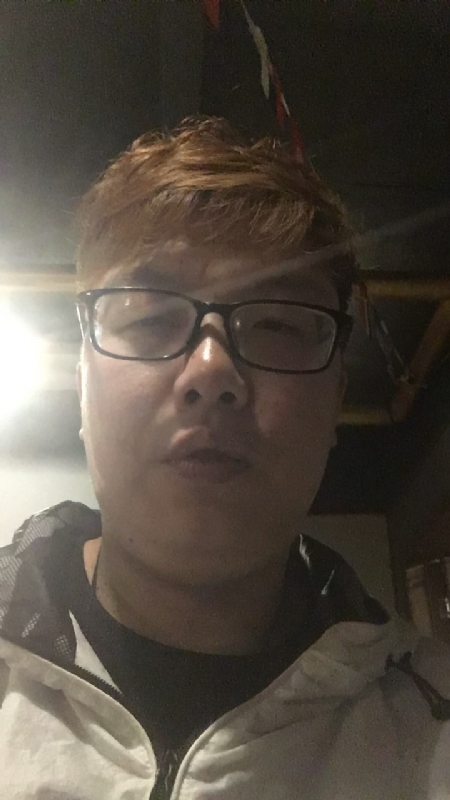 深情久伴更长情的第一张照片--平顶山相亲服务中心