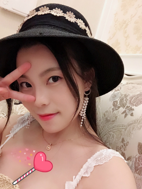 晓佩的第一张照片--平顶山相亲服务中心