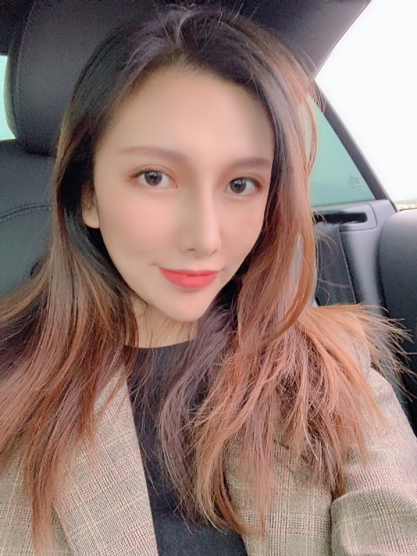 李岚Lancy的第一张照片--平顶山相亲服务中心