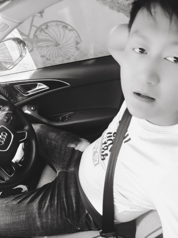 意中人的第一张照片--平顶山相亲服务中心