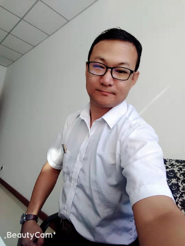 小飞的第一张照片--平顶山相亲服务中心