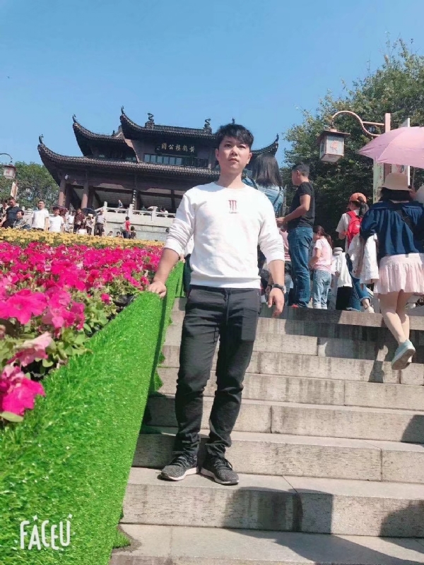 坦然的第二张照片--平顶山相亲服务中心