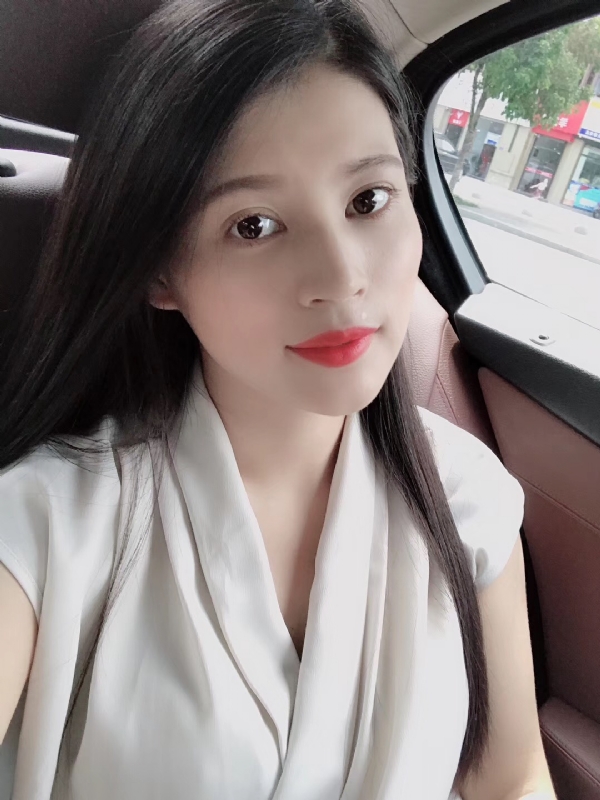 玲子的第一张照片--平顶山相亲服务中心