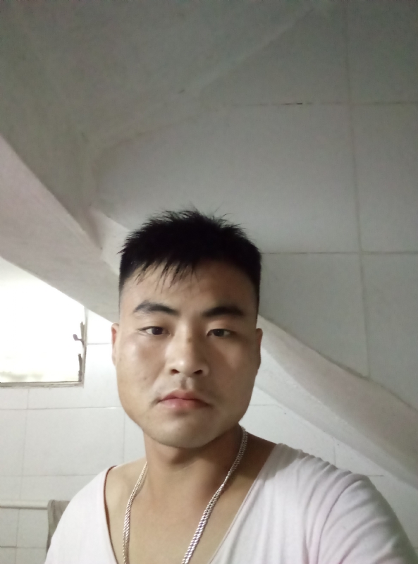 落叶知秋的第一张照片--平顶山相亲服务中心