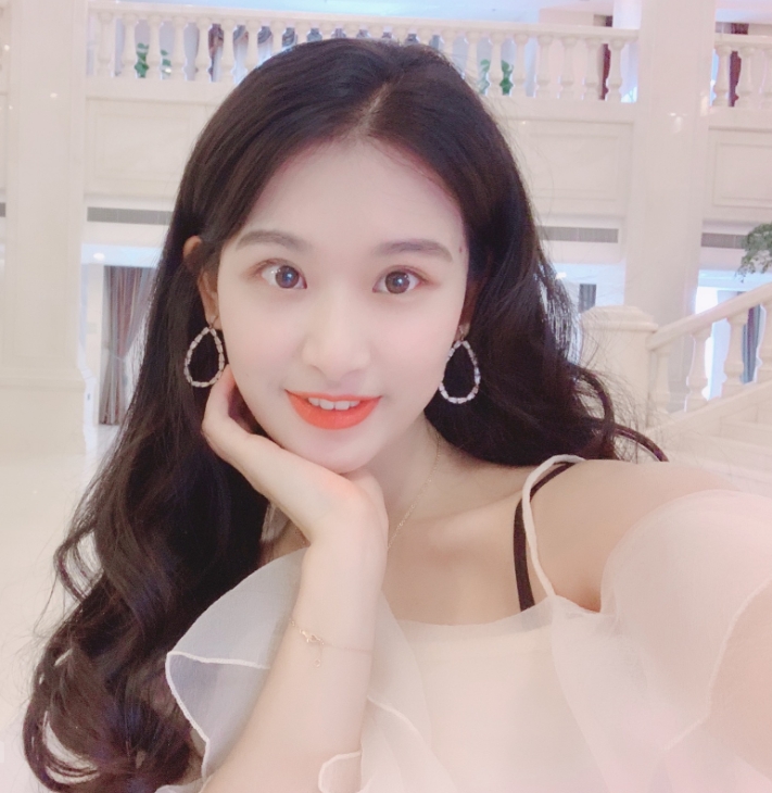 薇信zsqyaer的第一张照片--平顶山相亲服务中心