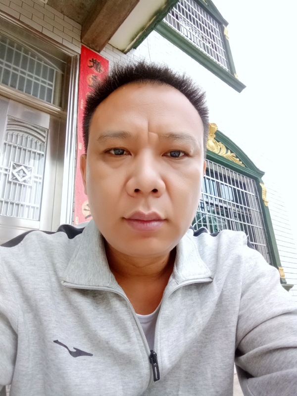 随缘的第一张照片--平顶山相亲服务中心