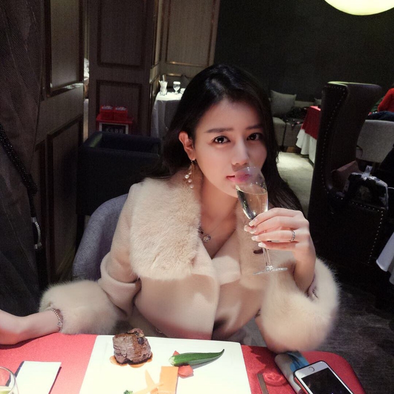 空谷幽兰的第一张照片--平顶山相亲服务中心