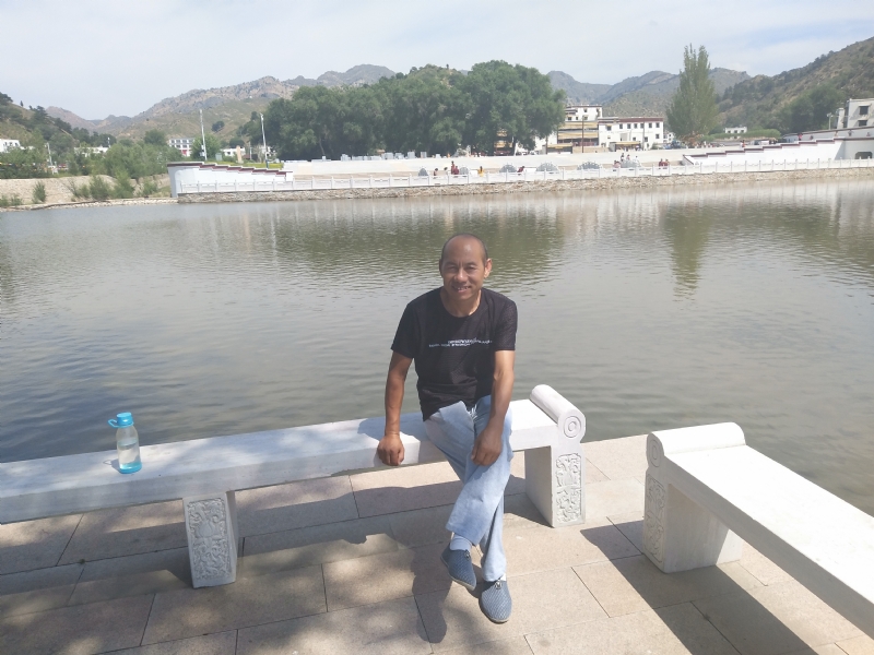 大漠独行的第一张照片--平顶山相亲服务中心