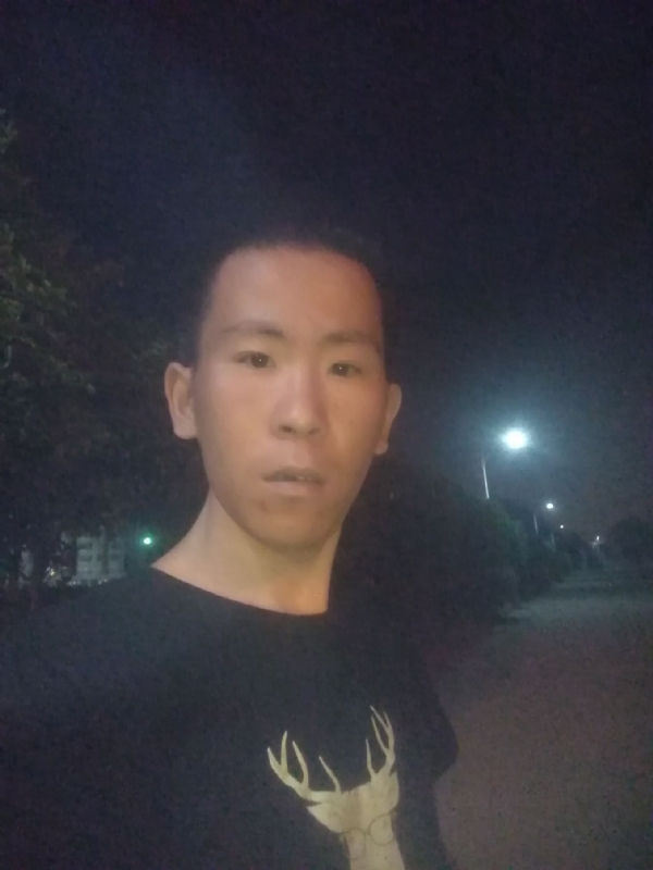 俞凯斌的第一张照片--平顶山相亲服务中心