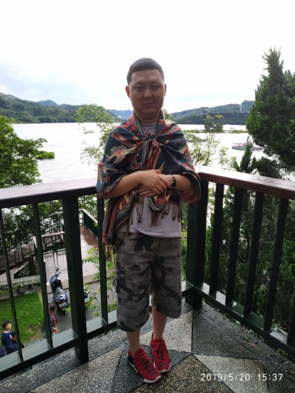 爱情里的俩个人的第一张照片--平顶山相亲服务中心