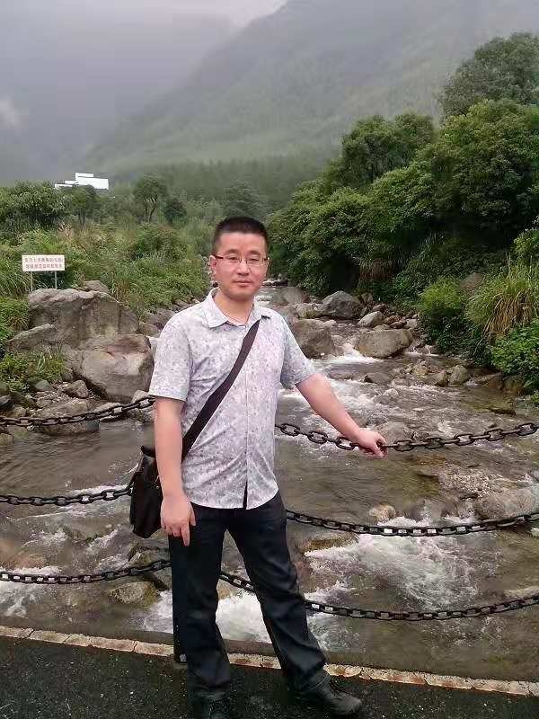 淡定牛魔王的第三张照片--平顶山相亲服务中心