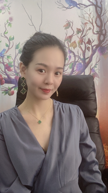 潇潇的第一张照片--平顶山相亲服务中心