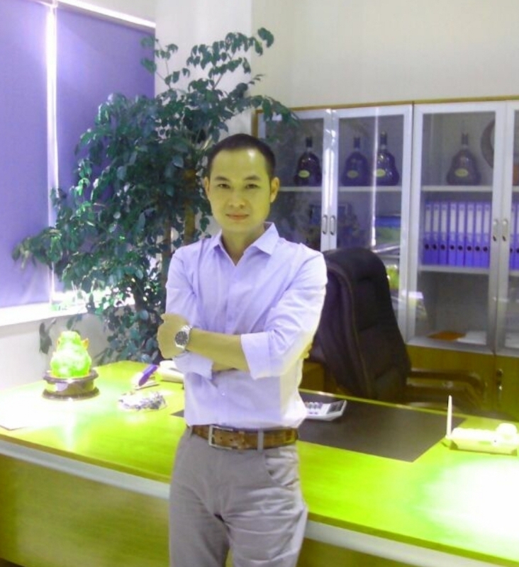 风中劲草的第一张照片--平顶山相亲服务中心