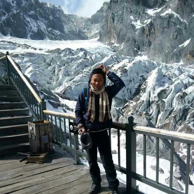 眯眯的第一张照片--平顶山相亲服务中心