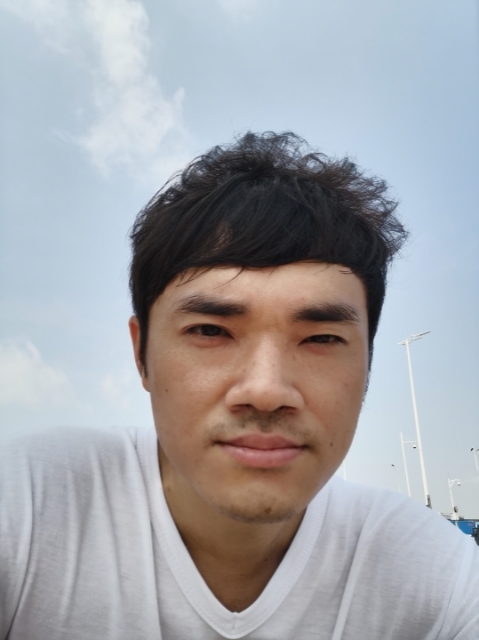 老实人的第一张照片--平顶山相亲服务中心