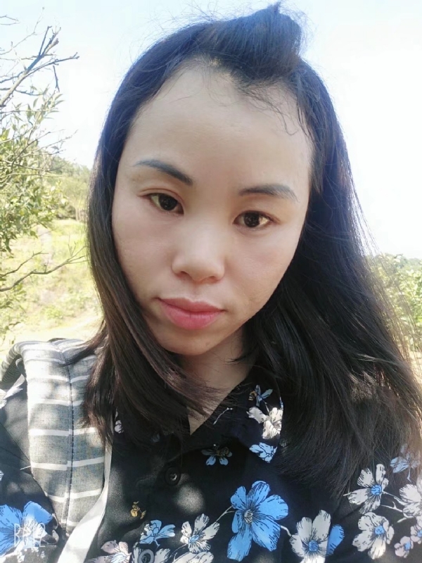 英英的第一张照片--平顶山相亲服务中心