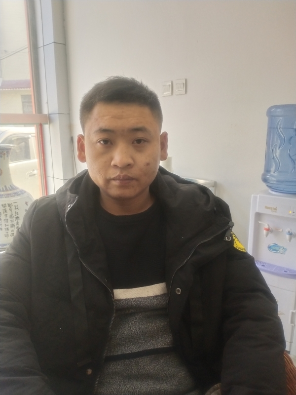 瞿波的第一张照片--平顶山相亲服务中心