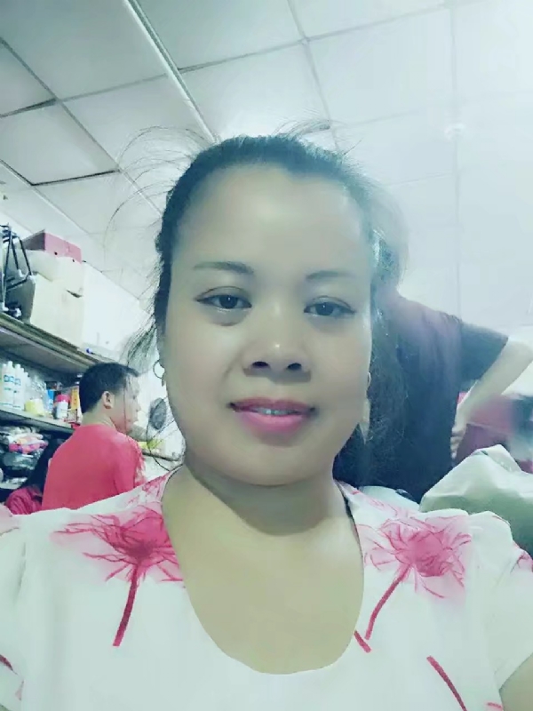 把自己当宝贝的第一张照片--平顶山相亲服务中心