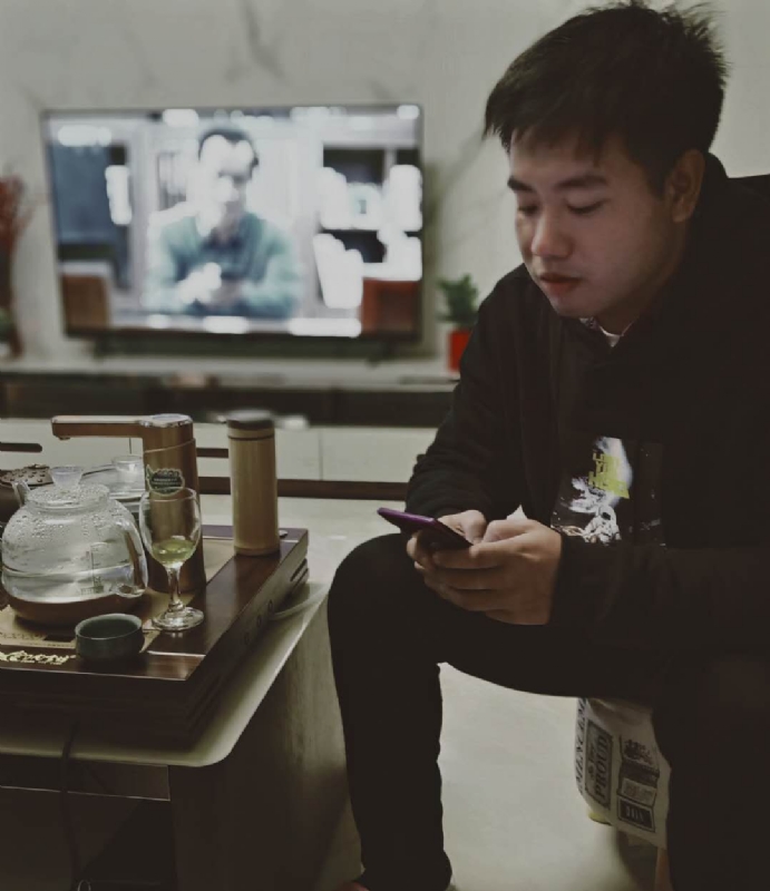 嗯今年能脱单吗的第一张照片--平顶山相亲服务中心