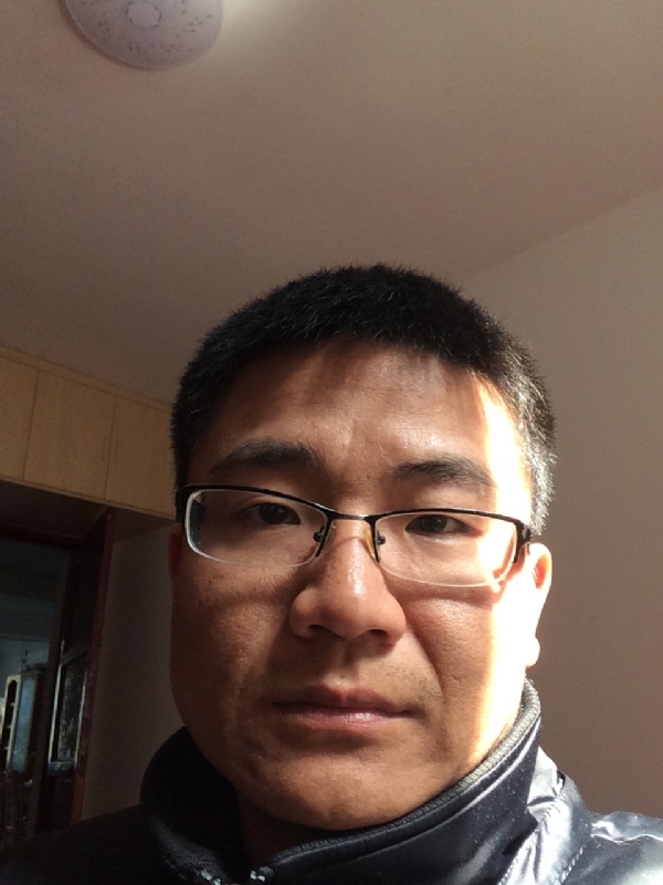 余浩浩的第一张照片--平顶山相亲服务中心